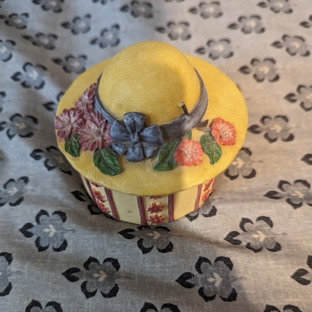 Small jewelry box